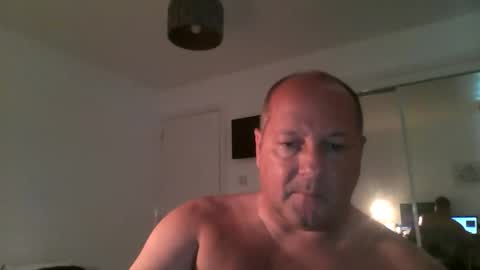 Snapshot of spidey1051a chatting on October 8, 10:57 am spidey1051a online show from October 8, 10:57 am