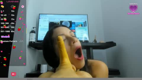 Snapshot of spiicy_goddess chatting on May 5, 11:57 pm EVA online show from May 5, 11:57 pm