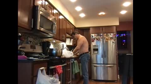 spike69old online show from December 11, 5:15 pm