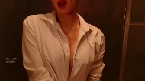 Elizabeth online show from February 5, 5:53 pm