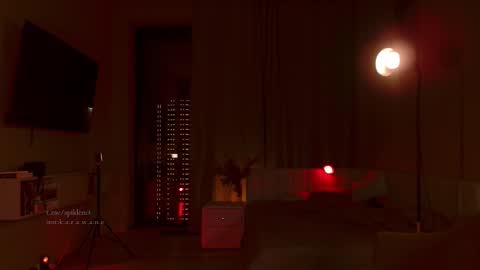 Elizabeth online show from December 18, 5:19 pm