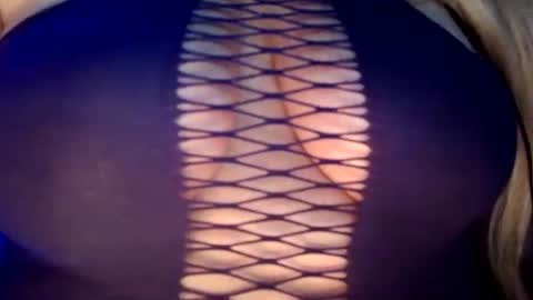 Vanessa Spade online show from November 12, 5:57 pm