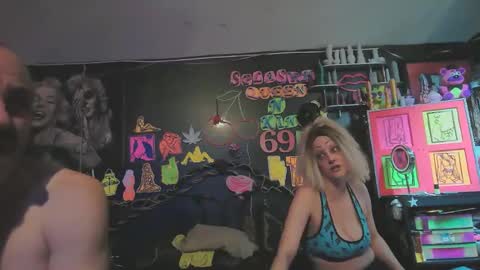 Daddy  His Splash Queen online show from April 4, 12:31 am