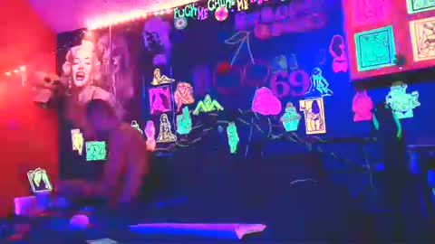 Daddy  His Splash Queen online show from July 19, 11:58 am