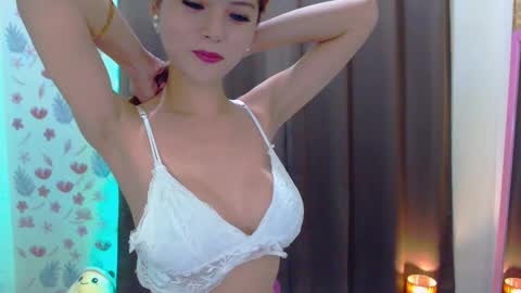 Kimmy online show from December 5, 9:39 am