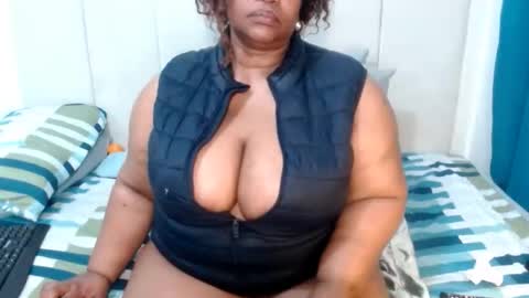 Snapshot of splendidtalitha chatting on May 26, 11:12 pm SplendidTalitha online show from May 26, 11:12 pm