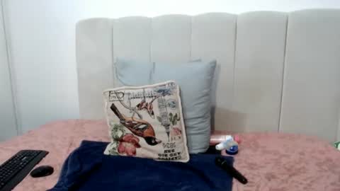 Snapshot of splendidtalitha chatting on June 12, 3:33 pm SplendidTalitha online show from June 12, 3:33 pm