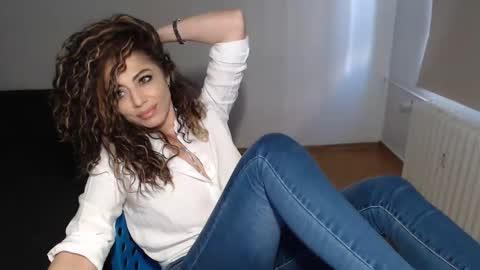 Doll online show from January 12, 12:12 pm