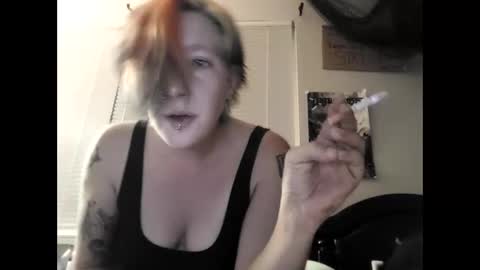 Snapshot of spookyqueen69 chatting on October 21, 3:07 am Kova online show from October 21, 3:07 am