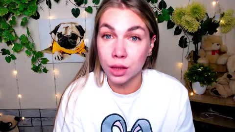 Karina online show from November 15, 1:07 pm