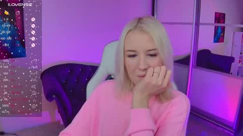 Snapshot of springajara chatting on October 7, 12:35 pm Vetta online show from October 7, 12:35 pm