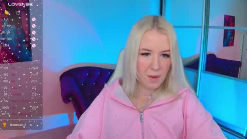 Snapshot of springajara chatting on October 17, 3:25 pm Vetta online show from October 17, 3:25 pm