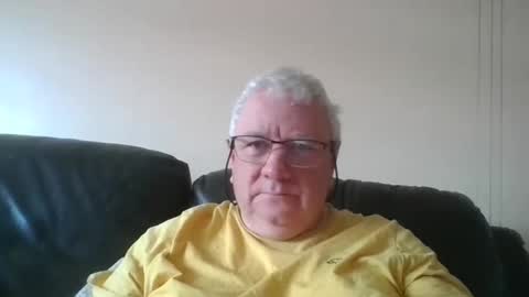 Snapshot of springtine chatting on May 14, 10:55 am springtine online show from May 14, 10:55 am