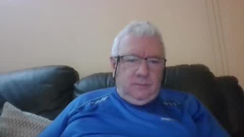 Snapshot of springtine chatting on May 16, 1:02 am springtine online show from May 16, 1:02 am