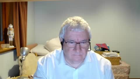 Snapshot of springtine chatting on June 10, 12:55 am springtine online show from June 10, 12:55 am
