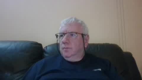 springtine online show from August 1, 9:57 pm