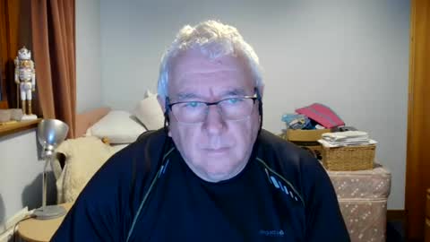 springtine online show from August 7, 12:12 am