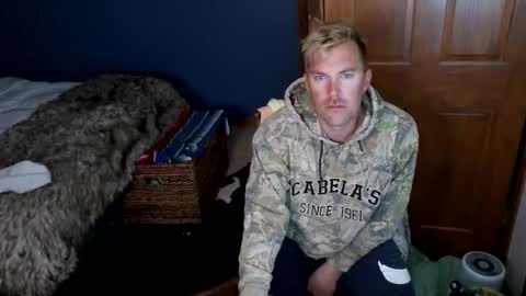 Snapshot of spun_redneck chatting on April 3, 9:40 am Spun Redneck online show from April 3, 9:40 am