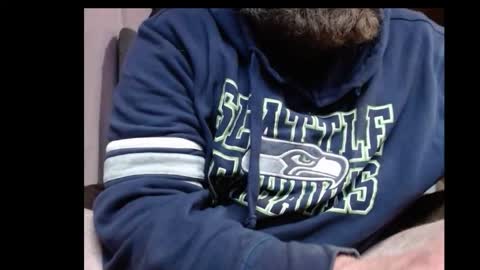 Snapshot of squegly chatting on November 17, 12:11 pm Bryan online show from November 17, 12:11 pm