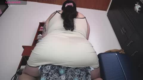 Snapshot of squirtmachinex chatting on December 17, 7:09 pm Wanda online show from December 17, 7:09 pm