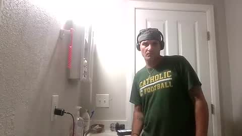 Snapshot of squirtn4mee chatting on December 4, 7:17 am Squirtn4mee online show from December 4, 7:17 am