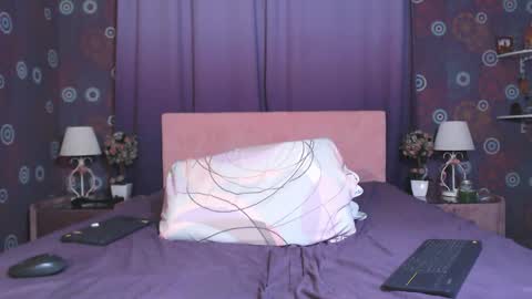 Snapshot of squirtyjess chatting on April 30, 7:31 pm just Jess online show from April 30, 7:31 pm