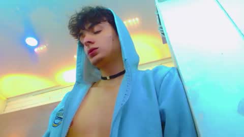 ethan online show from December 2, 2:12 pm