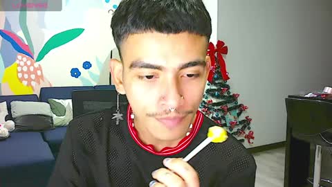 Snapshot of srcejotas chatting on December 6, 2:57 am sorry mom online show from December 6, 2:57 am