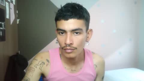 Snapshot of srcejotas chatting on February 9, 5:43 pm sorry mom online show from February 9, 5:43 pm