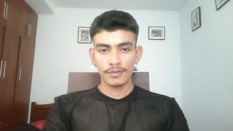 Snapshot of srcejotas chatting on February 21, 7:43 pm sorry mom online show from February 21, 7:43 pm