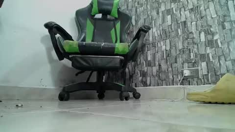 sr master cum its my old account online show from January 8, 5:16 am