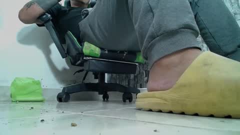 sr master cum its my old account online show from January 12, 6:17 am