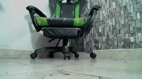 sr master cum its my old account online show from January 13, 4:18 am