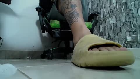 sr master cum its my old account online show from January 17, 1:04 am