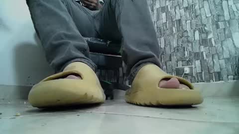 sr master cum its my old account online show from January 21, 3:26 am