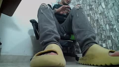 sr master cum its my old account online show from January 21, 6:33 am