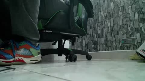 sr master cum its my old account online show from January 28, 2:43 am
