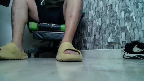 sr master cum its my old account online show from March 11, 1:37 am
