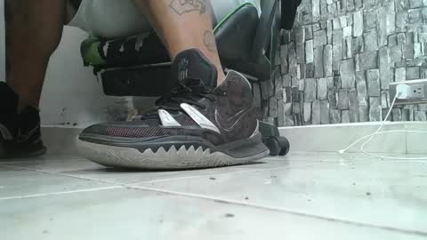 sr master cum its my old account online show from September 27, 2:05 am