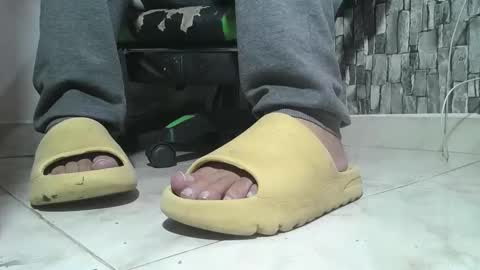 sr master cum its my old account online show from December 15, 8:13 pm