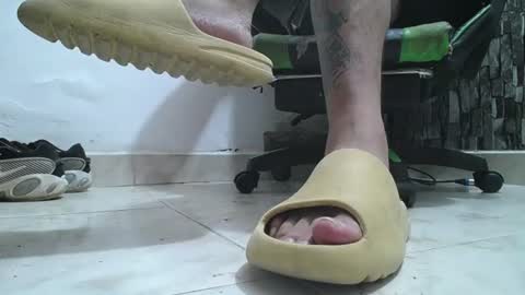 sr master cum its my old account online show from June 15, 7:10 am