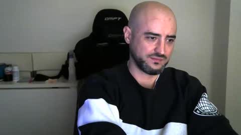 srtramposo online show from December 16, 12:43 pm