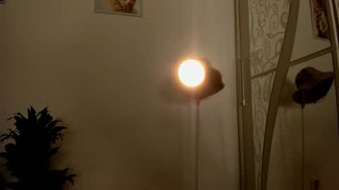 Snapshot of ssash1mii chatting on March 17, 10:35 pm Hey guys i miss you so much online show from March 17, 10:35 pm