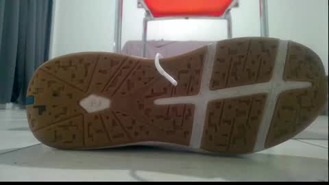 ssenzo online show from December 9, 8:01 pm