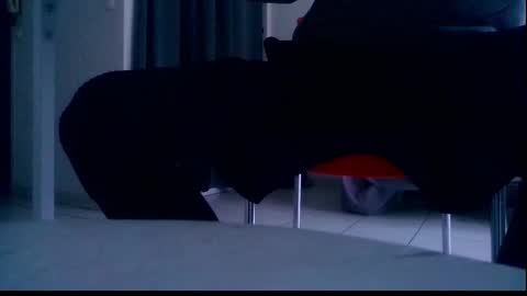 ssenzo online show from December 10, 7:47 am