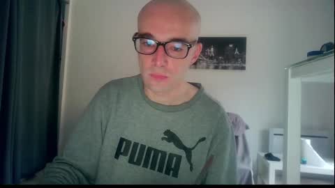 ssenzo online show from December 16, 7:26 am