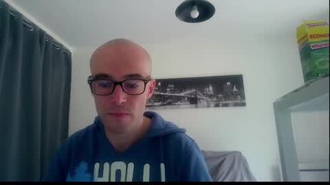 ssenzo online show from February 11, 11:43 am