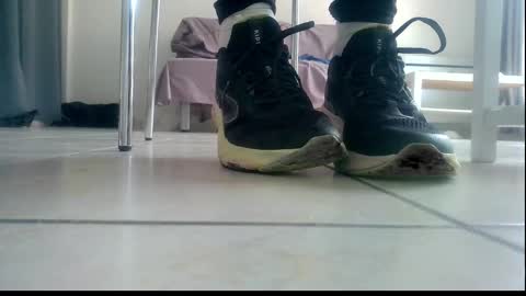 Snapshot of ssenzo chatting on January 8, 10:06 am ssenzo online show from January 8, 10:06 am