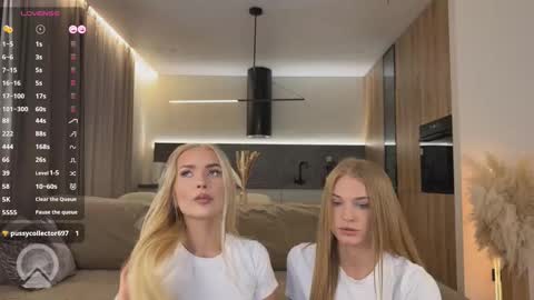 Scarlett online show from October 19, 8:09 pm