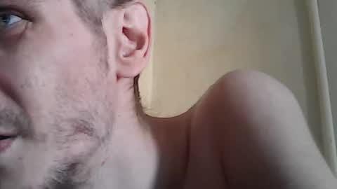 Snapshot of sssuperbaby chatting on March 27, 2:06 pm sssuperbaby online show from March 27, 2:06 pm